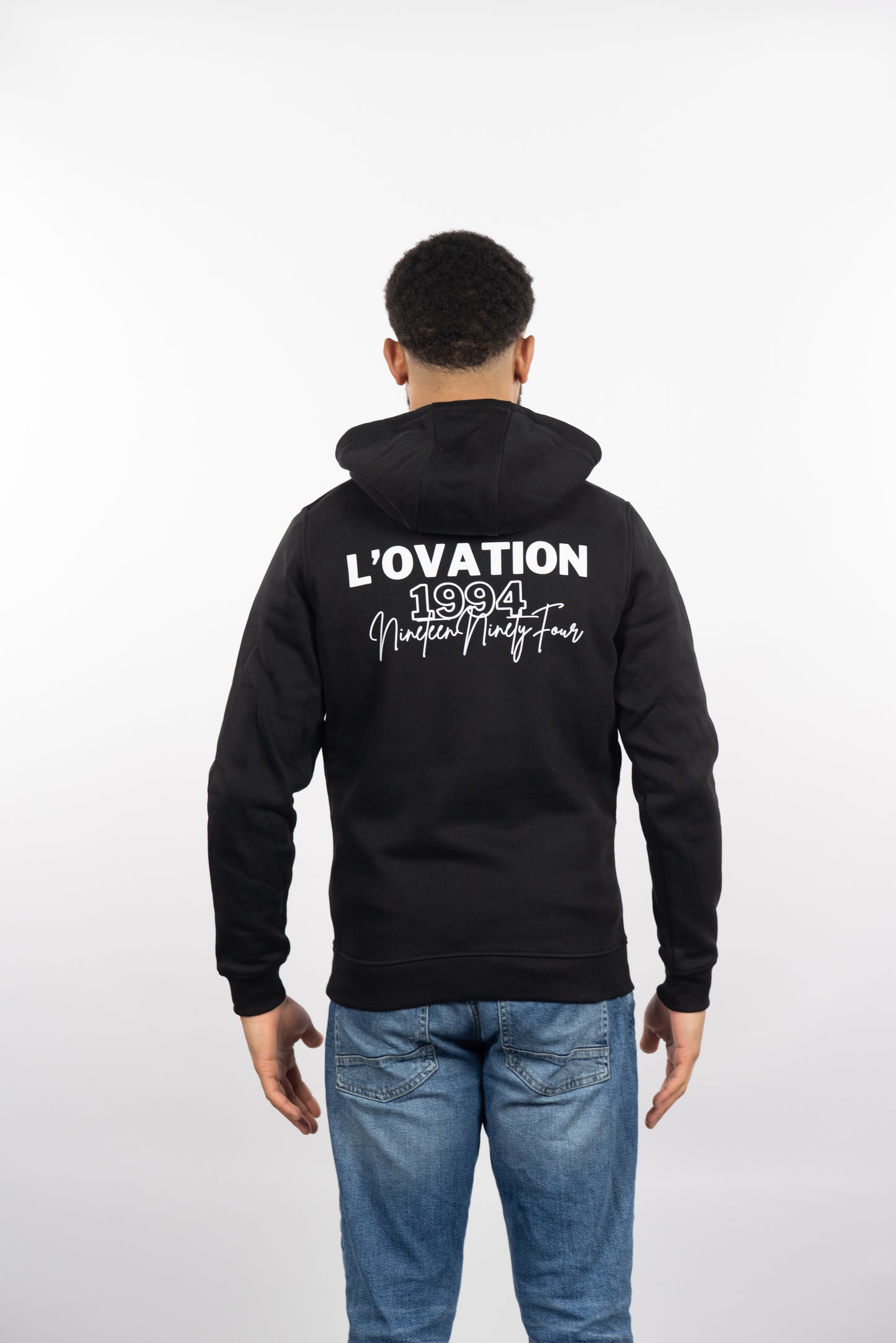 L'OVATION SIGNATURE HOODIE SCHWARZ